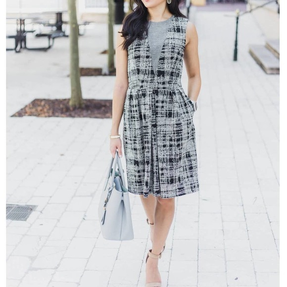 Of Mercer Dresses & Skirts - Of Mercer Beacon Dress MEDIUM Black White Sleeveless Abstract Print Fit & Flare